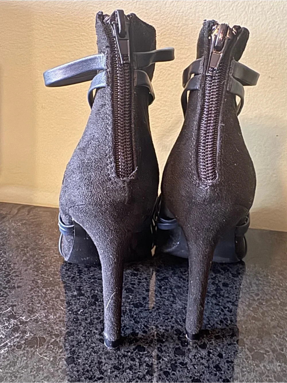 Journee Collection high heel